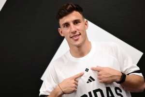 jiuyou-官方：霍芬海姆签下萨尔茨堡红牛26岁中场卡帕尔多