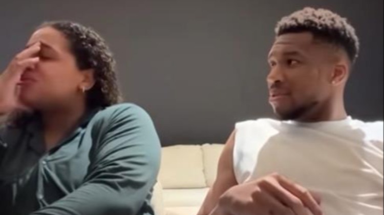 没羞没臊！开个真人秀？字母哥兴奋：和老婆造娃第五胎